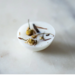 Ceras de manzanilla con madera de cedro