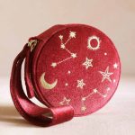 Joyero redondo de terciopelo "Noche de estrellas" rojo carmín