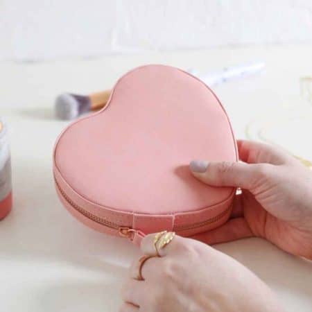 Joyero portátil en forma de corazón rosa melocotón