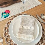 Set de 4 Servilletas de Telar Cocoa con Efecto de Hilos Entretejidos - Image 3