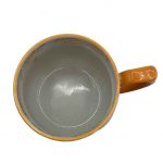 Taza floral de cerámica con tonos cálidos - Image 6
