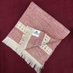 Set de 4 Servilletas de Telar Tinto con Efecto de Hilos Entretejidos - Image 5